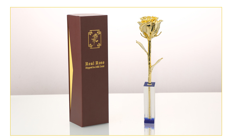 24K Altın Kaplama Gül Yılbaşı ve Özel Gün Hediyesi